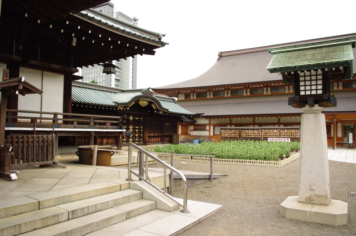 Yasukuni Shrine entrance